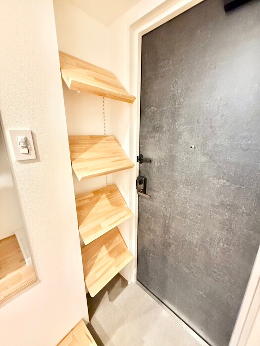 物件内観写真18　(靴箱)