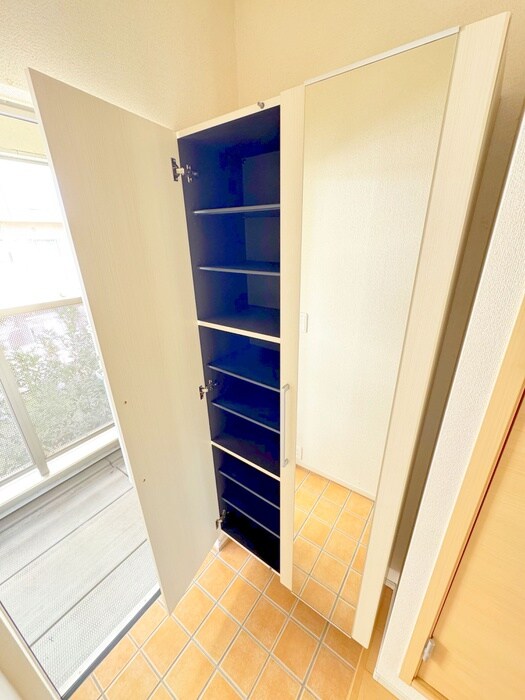 物件内観写真17　(靴箱)