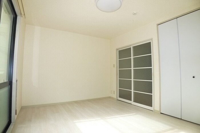 物件内観写真7　(居室)