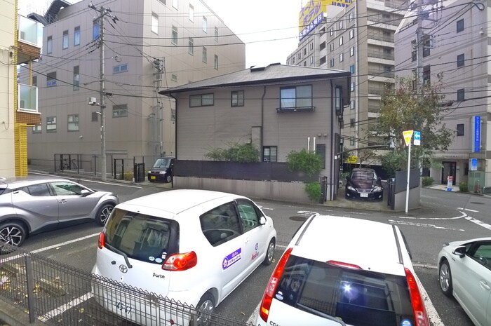 物件内観写真12　(室内からの展望)