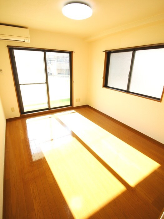 物件内観写真8　(居室)