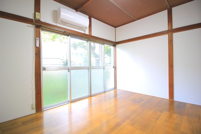 物件内観写真4　(居室)