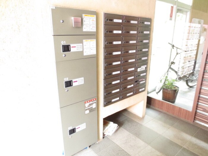 物件外観写真4　(建物設備)