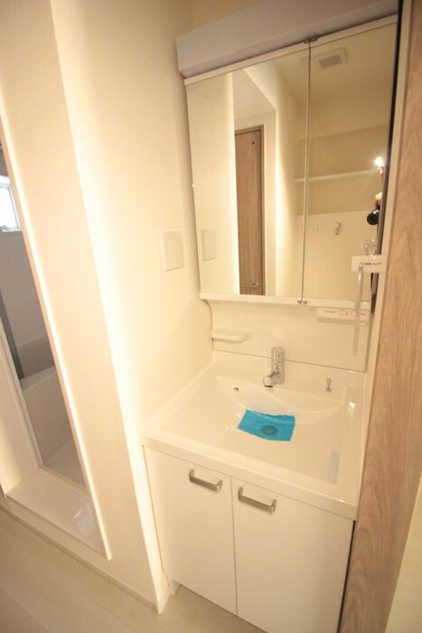 物件内観写真10　(洗面)