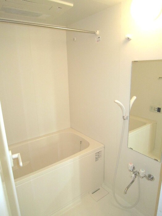 物件内観写真12　(バス／シャワールーム等)