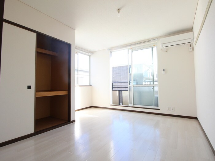 物件内観写真12　(居室)