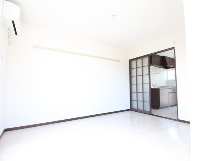 物件内観写真13　(居室)