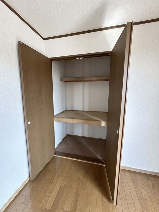 物件内観写真11　(収納)
