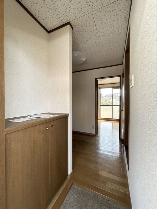 物件内観写真19　(廊下)