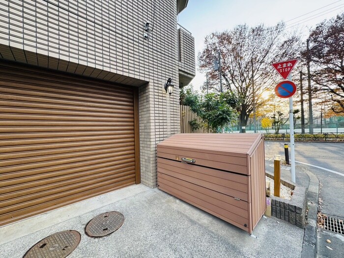 物件外観写真4　(建物設備)