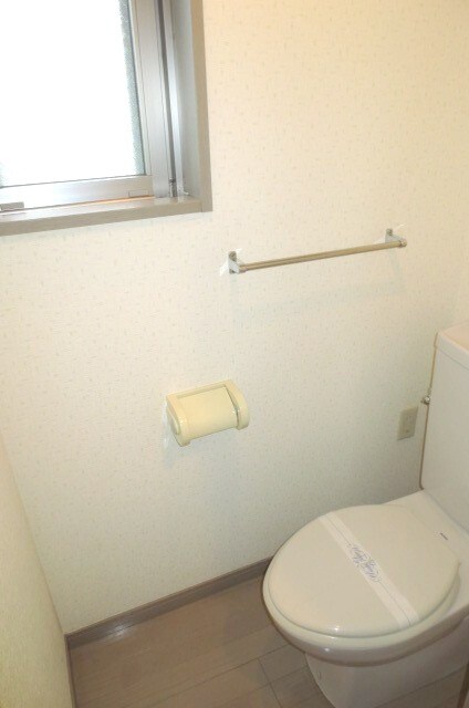 物件内観写真12　(トイレ)