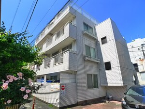 ホワイトゲ－ブル外観写真