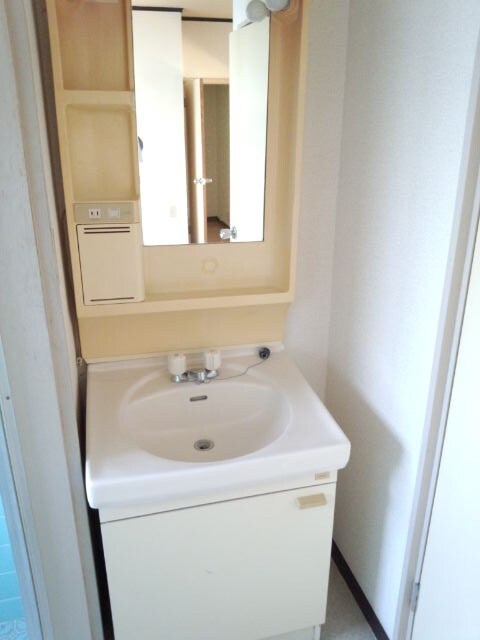 物件内観写真7　(洗面)