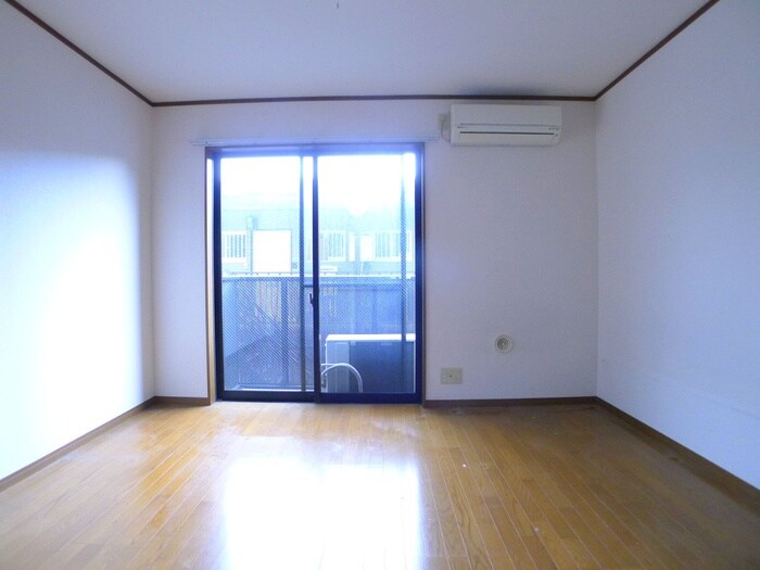 物件内観写真5　(居室)