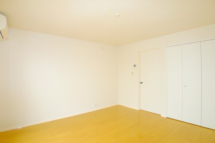 物件内観写真11　(居室)