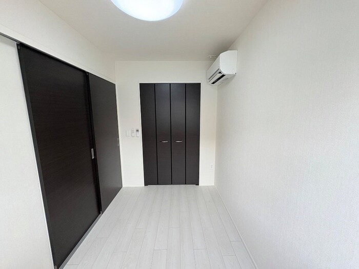 物件内観写真13　(居室)