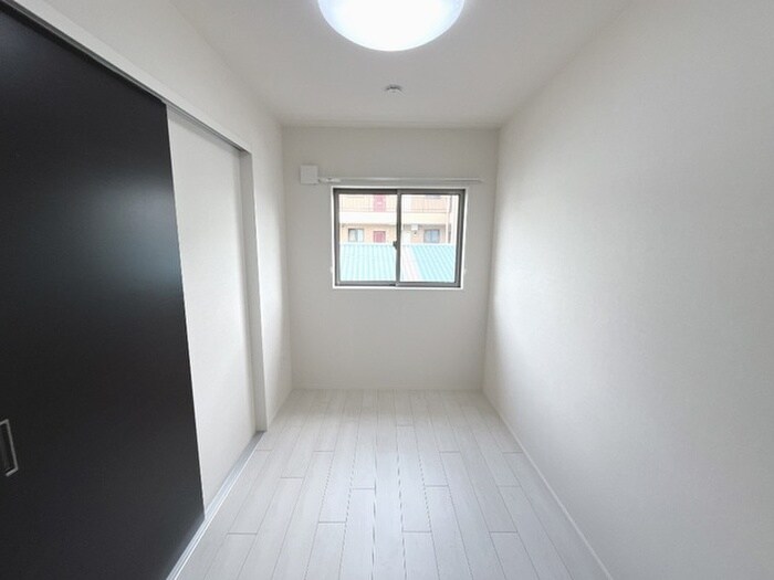 物件内観写真17　(居室)