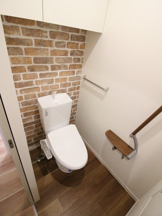 物件内観写真14　(トイレ)