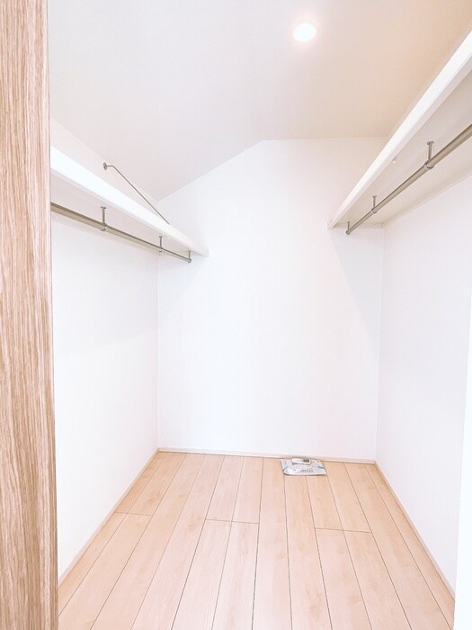 物件内観写真16　(収納)