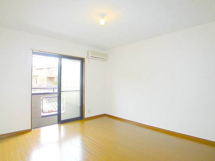 物件内観写真10　(居室)