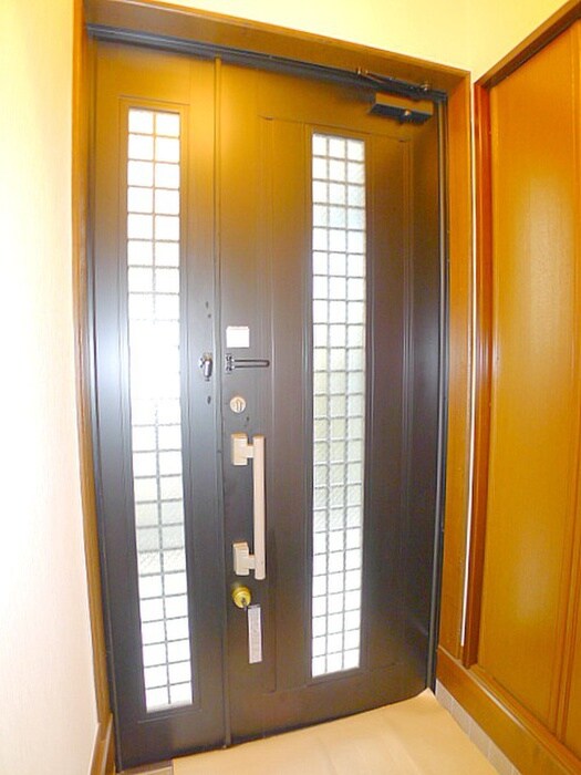 物件内観写真19　(玄関)
