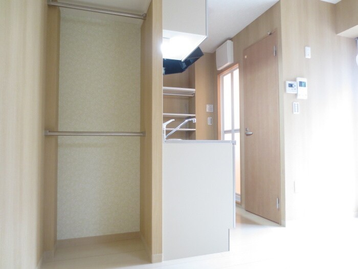 物件内観写真11　(収納)