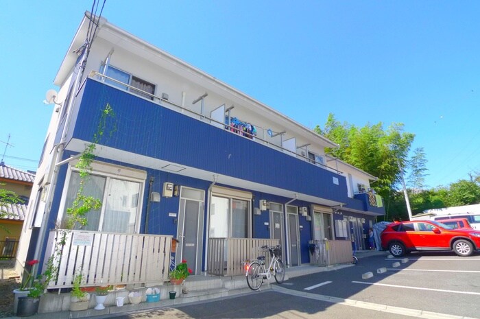 物件外観写真2　(駐車場)