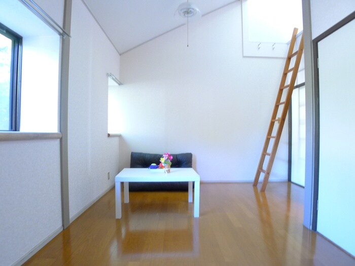 物件内観写真9　(居室)