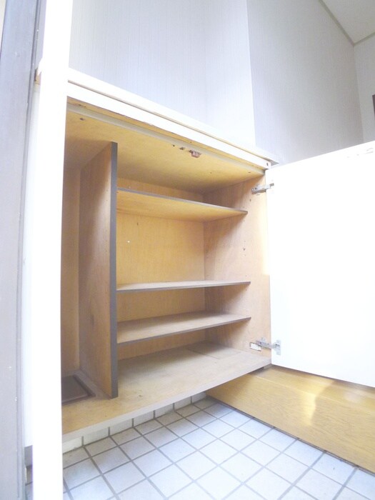 物件内観写真18　(靴箱)