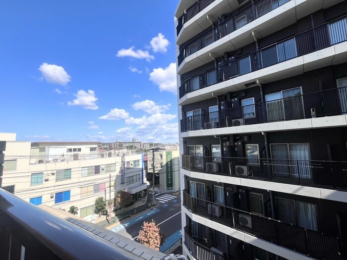 物件内観写真19　(室内からの展望)