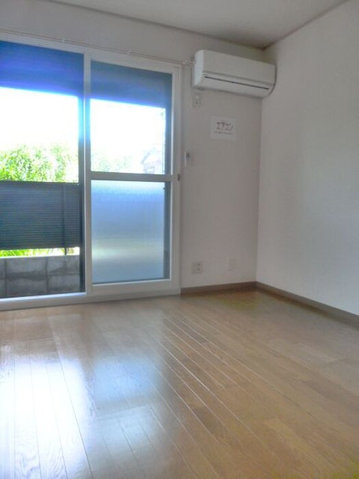 物件内観写真13　(居室)