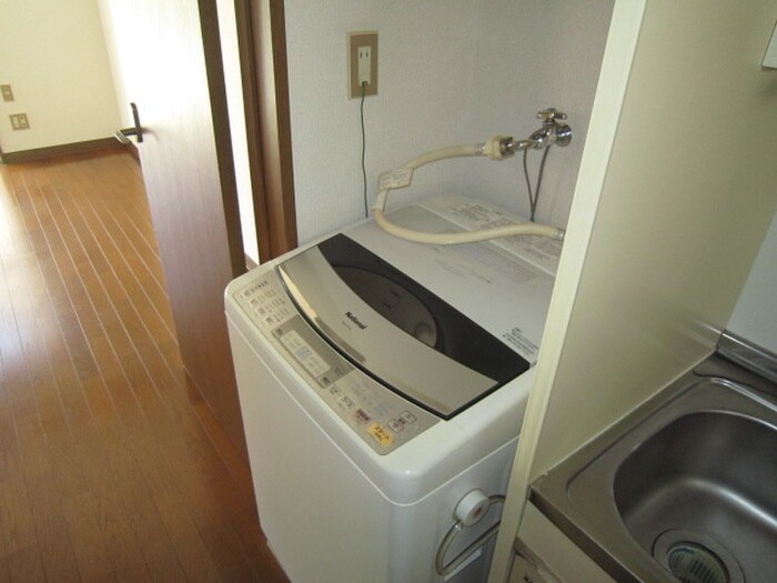 物件内観写真9　(洗濯機置場)