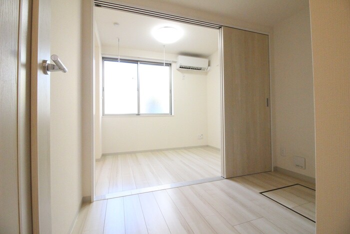 物件内観写真9　(居室)