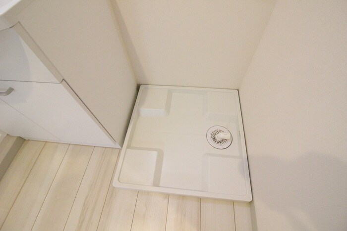 物件内観写真18　(洗濯機置場)