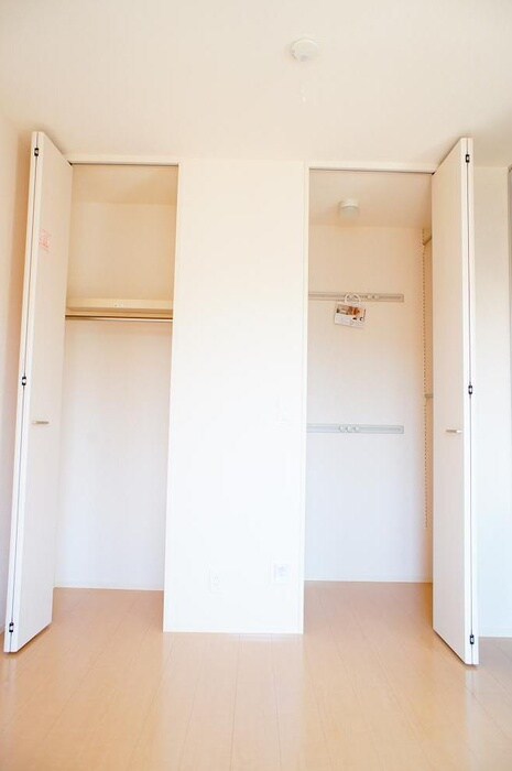 物件内観写真7　(収納)