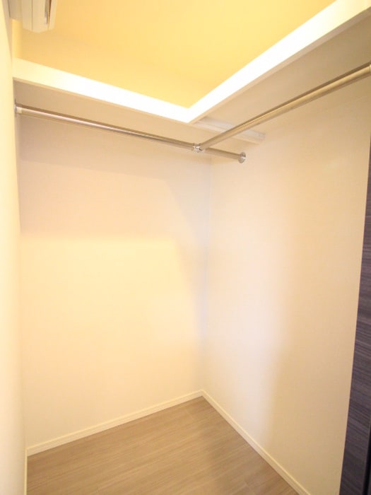 物件内観写真15　(収納)