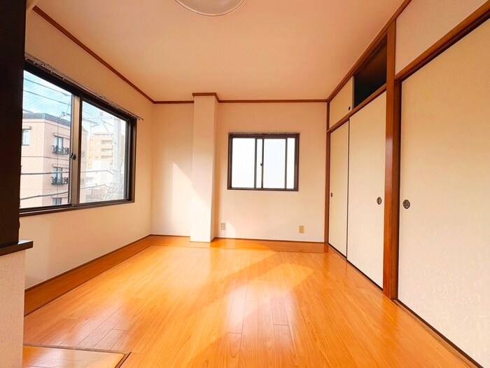 物件内観写真4　(居室)