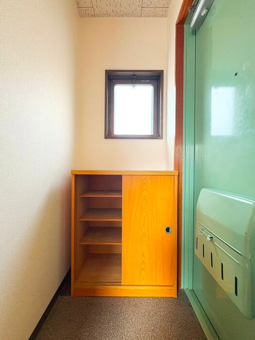 物件内観写真11　(靴箱)