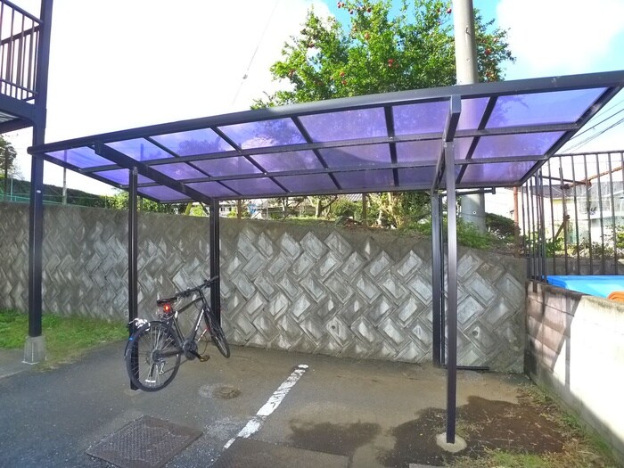 物件外観写真3　(駐輪場)