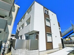 ouest couronne外観写真