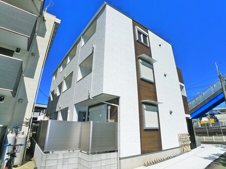 ouest couronne外観写真