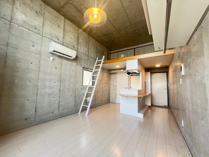 物件内観写真8　(居室)