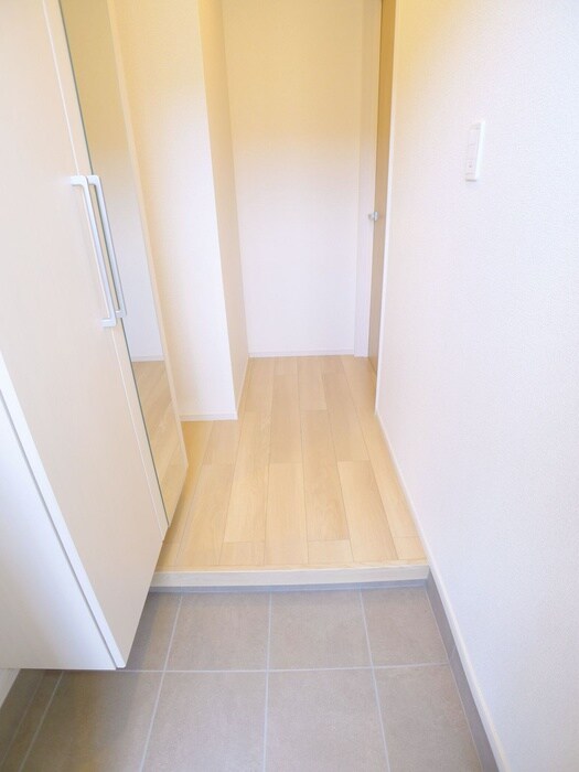 物件内観写真20　(玄関)