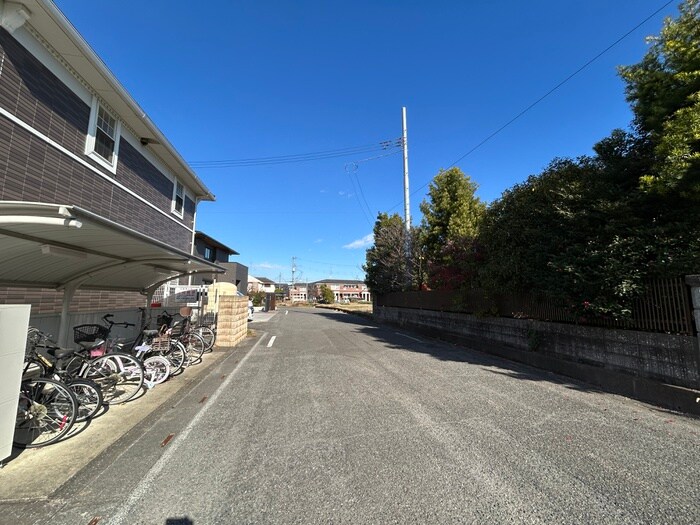 物件外観写真6　(周辺環境)