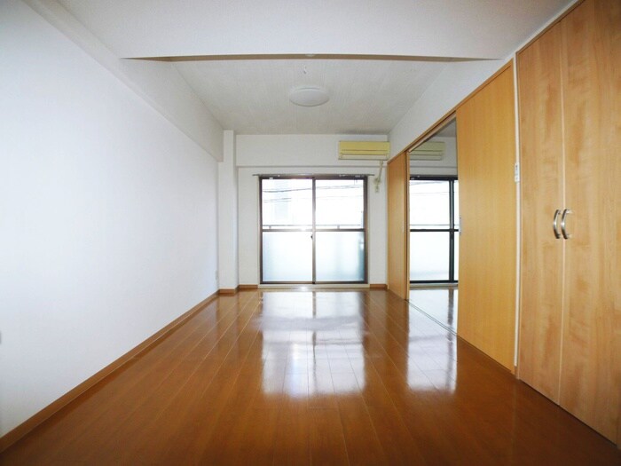 物件内観写真10　(居室)