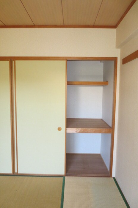 物件内観写真8　(収納)