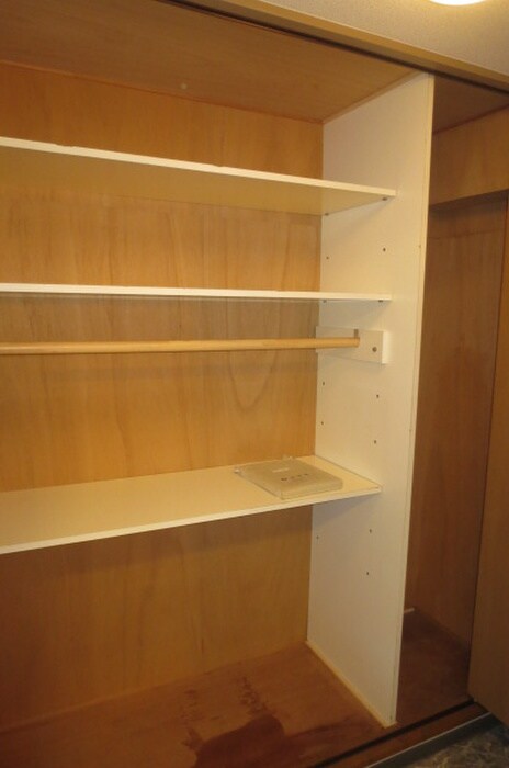 物件内観写真14　(収納)