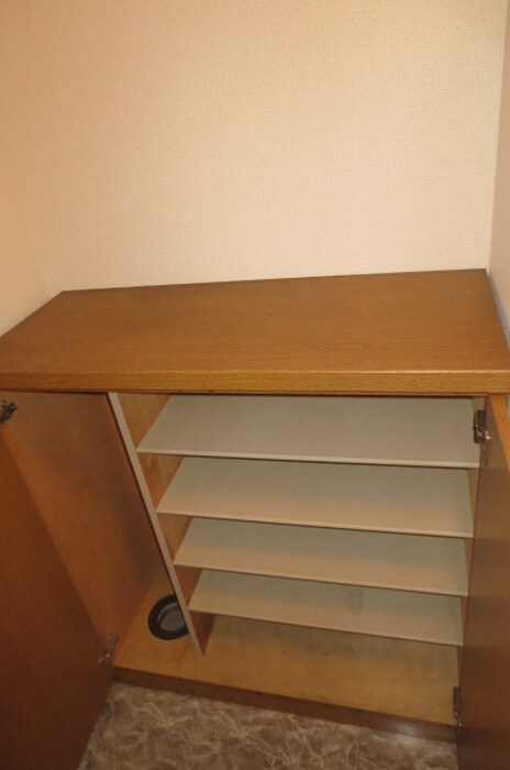 物件内観写真15　(靴箱)