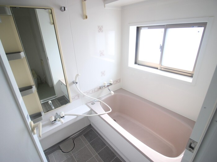 物件内観写真9　(バス／シャワールーム等)