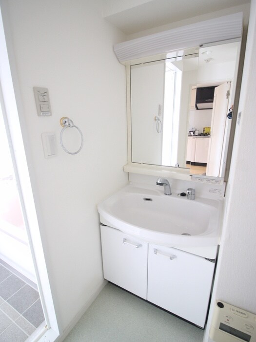 物件内観写真11　(洗面)